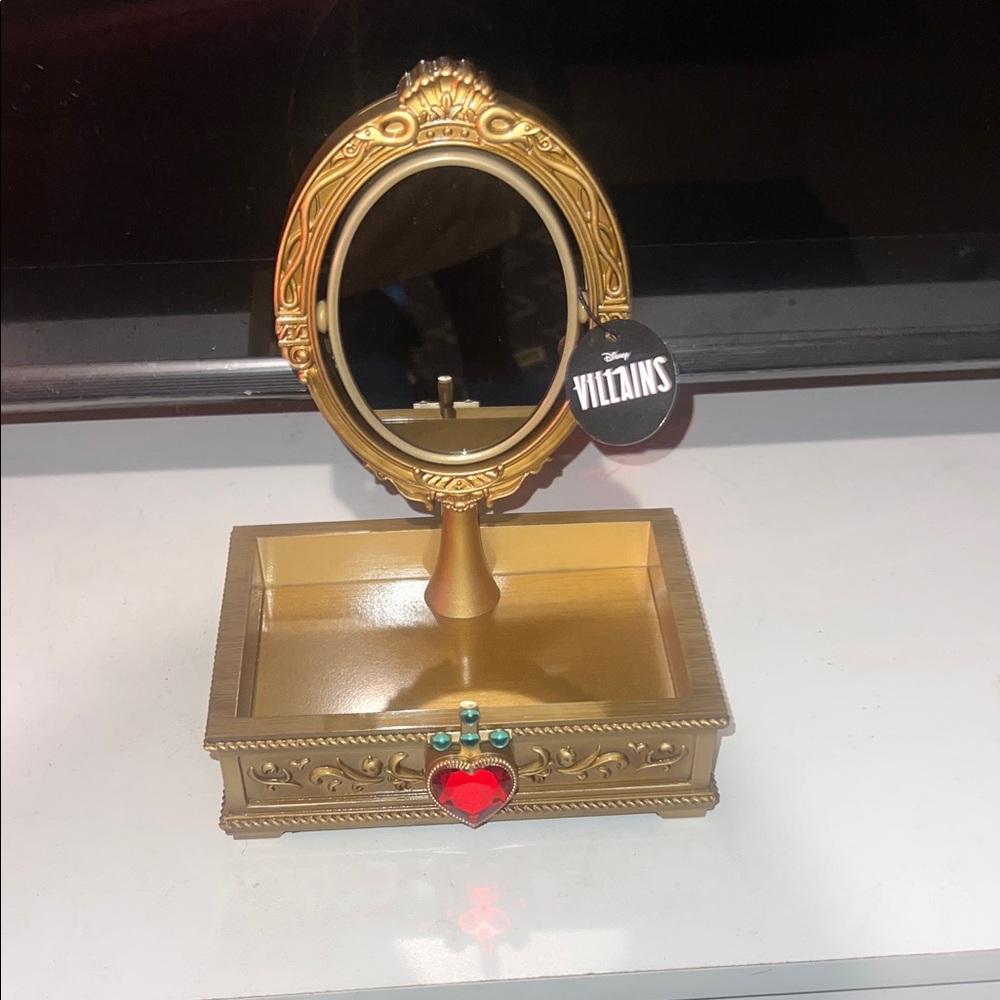 Disney Gold Villains Jewelry Holder